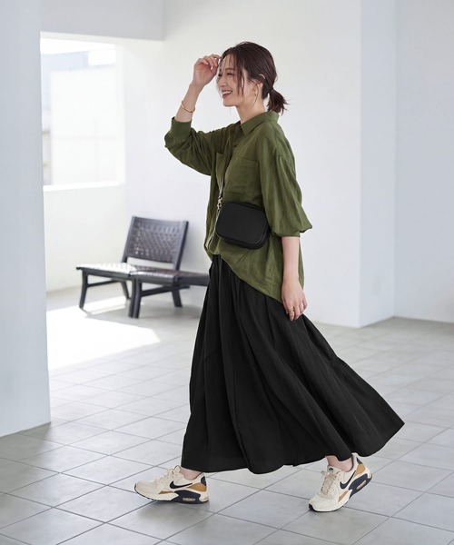 STYLE DELI(スタイルデリ)の「【LUXE】前裾イン風ワザあり2WAYシャツ(シャツ/ブラウス・レディース・グレイッシュベージュ/グリーン/スミクロ・FREE)」の5枚目の写真
