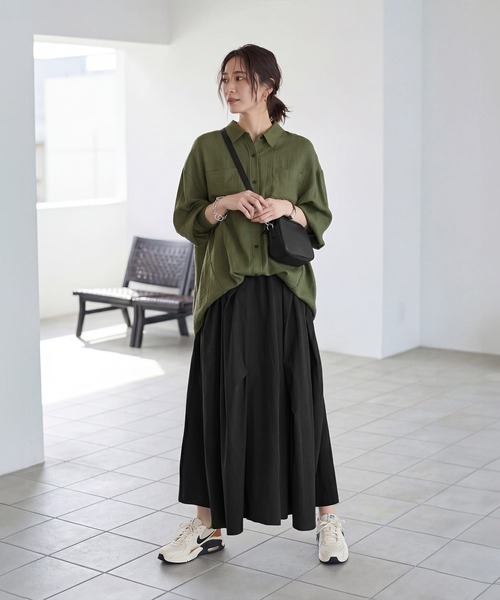 STYLE DELI(スタイルデリ)の「【LUXE】前裾イン風ワザあり2WAYシャツ(シャツ/ブラウス・レディース・グレイッシュベージュ/グリーン/スミクロ・FREE)」の9枚目の写真