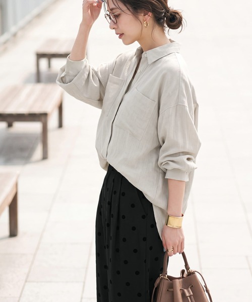 STYLE DELI(スタイルデリ)の「【LUXE】前裾イン風ワザあり2WAYシャツ(シャツ/ブラウス・レディース・グレイッシュベージュ/グリーン/スミクロ・FREE)」の11枚目の写真