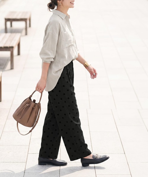 STYLE DELI(スタイルデリ)の「【LUXE】前裾イン風ワザあり2WAYシャツ(シャツ/ブラウス・レディース・グレイッシュベージュ/グリーン/スミクロ・FREE)」の12枚目の写真