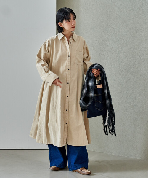 FREAK'S STORE(フリークスストア)の「コーデュロイ シャツワンピース(ワンピース・レディース・ナチュラル/ネイビー/ワインレッド・フリ-)」の7枚目の写真