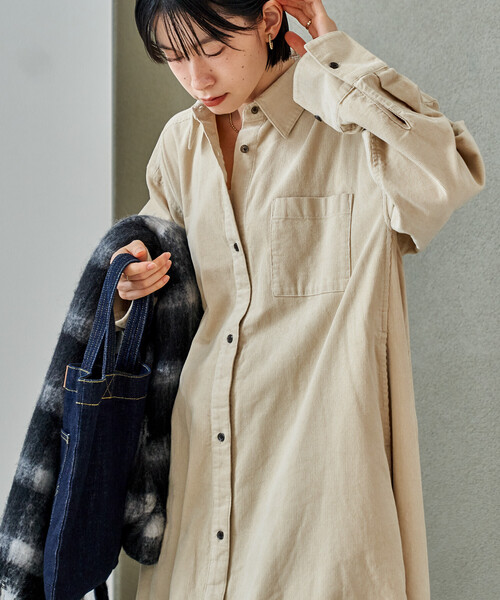 FREAK'S STORE(フリークスストア)の「コーデュロイ シャツワンピース(ワンピース・レディース・ナチュラル/ネイビー/ワインレッド・フリ-)」の10枚目の写真