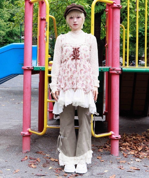axes femme（アクシーズファム）の「花柄レースチュニック（チュニック