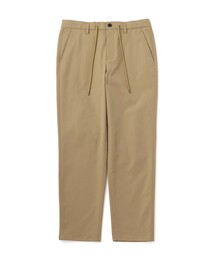  j.n.r.d（ジェー・エヌ・アール・ディー）の「SORONAブライトチノイージーパンツ（スラックス）」