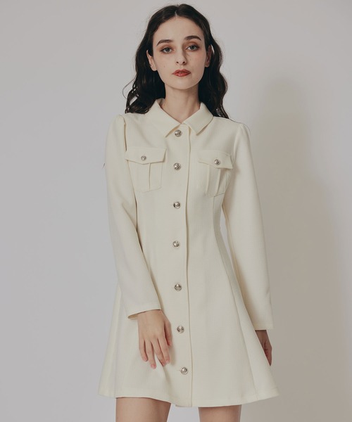 REDYAZEL（レディアゼル）の「エンブレムボタンマイクロワッフルシャツワンピース（ワンピース・レディース・オフホワイト/レッド/グリーン/ネイビー・SMALL/MEDIUM）」の2枚目の写真