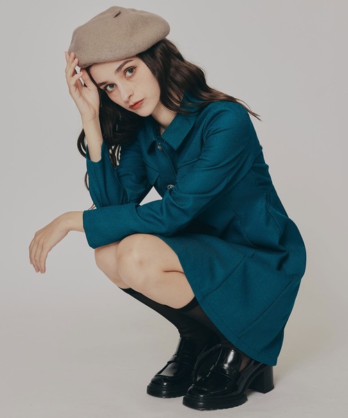 REDYAZEL（レディアゼル）の「エンブレムボタンマイクロワッフルシャツワンピース（ワンピース・レディース・オフホワイト/レッド/グリーン/ネイビー・SMALL/MEDIUM）」の9枚目の写真