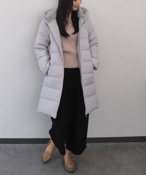 libelle more(リベル モア)の「エコファーフードロングダウンコート(ダウンジャケット/コート・レディース・ネイビー/モカ/アイボリー/ブラック/グレー・L/M)」の3枚目の写真