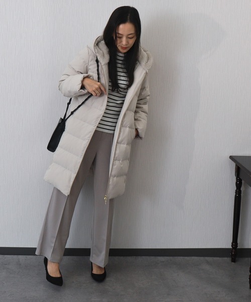 libelle more(リベル モア)の「エコファーフードロングダウンコート(ダウンジャケット/コート・レディース・ネイビー/モカ/アイボリー/ブラック/グレー・L/M)」の9枚目の写真