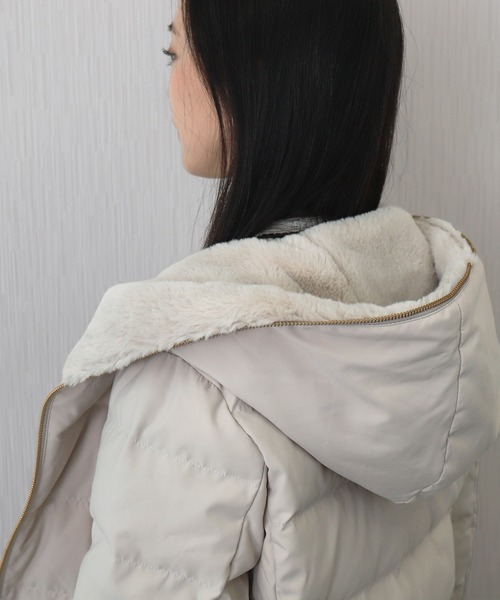 libelle more(リベル モア)の「エコファーフードロングダウンコート(ダウンジャケット/コート・レディース・ネイビー/モカ/アイボリー/ブラック/グレー・L/M)」の11枚目の写真