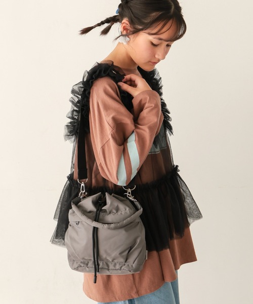Ocean&Ground（オーシャン&グラウンド）の「ﾄﾞﾛｰｽﾄﾘﾝｸﾞｼｮﾙﾀﾞｰBAG（ハンドバッグ・レディース・モカ/グレー/ブラック・FREE）」の5枚目の写真
