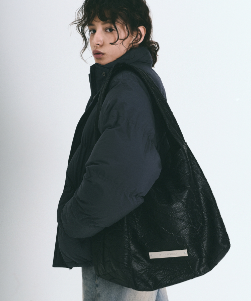 NICK&NICOLE(ニックアンドニコール)の「LEATHER WRINKLE TOTE BAG_BLACK(ショルダーバッグ・レディース・その他・FREE)」の6枚目の写真