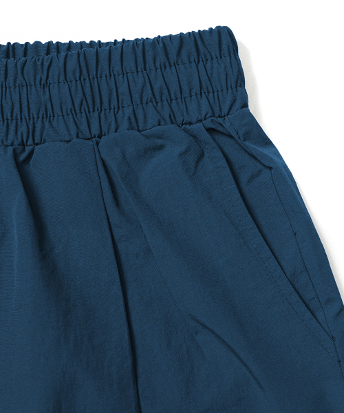 GAKKAI UNIONS（ガッカイユニオンズ）の「ナイロンストリングカーゴパンツブルー（スウェットパンツ・レディース・その他・SMALL/MEDIUM/LARGE）」の3枚目の写真
