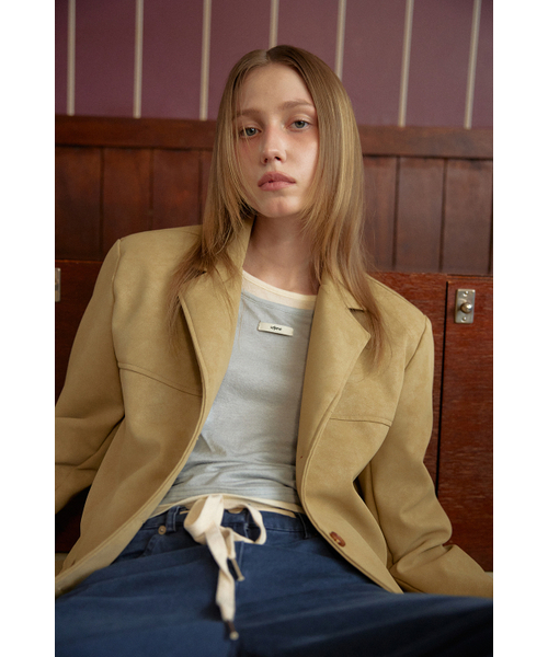 LETERIE(レテリー)の「FAUX LEATHER BLAZER JACKET_SAND BEIGE(ライダースジャケット・レディース・サンドベージュ・FREE)」の2枚目の写真