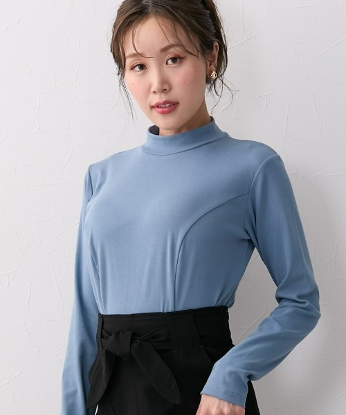 Nissen glamor(ニッセングラマー)の「【大きい胸専用】プチハイネック長袖Tシャツ(綿混ストレッチ素材)(Tシャツ/カットソー・レディース・オフホワイト/グレイッシュブルー/ブラック・L/LL/3L/M)」の1枚目の写真