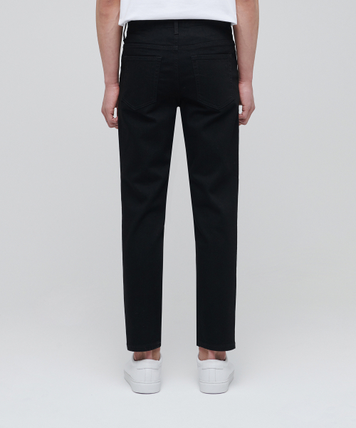 MUSINSA STANDARD（ムシンサスタンダード）の「【クールタンダード】スリムクロップドデニムパンツ【ブラック】（デニムパンツ・メンズ・その他・26/27/28/29/36/34/32/30/31/33/40/38/42）」の2枚目の写真