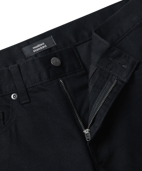 MUSINSA STANDARD（ムシンサスタンダード）の「【クールタンダード】スリムクロップドデニムパンツ【ブラック】（デニムパンツ・メンズ・その他・26/27/28/29/36/34/32/30/31/33/40/38/42）」の3枚目の写真