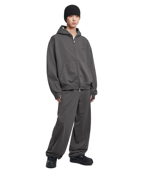 NOMANUAL（NOMANUAL）の「OVERLAY LOGO SWEATPANTS - CHARCOAL（スウェットパンツ・レディース・その他・X-LARGE/SMALL/MEDIUM/LARGE）」の3枚目の写真