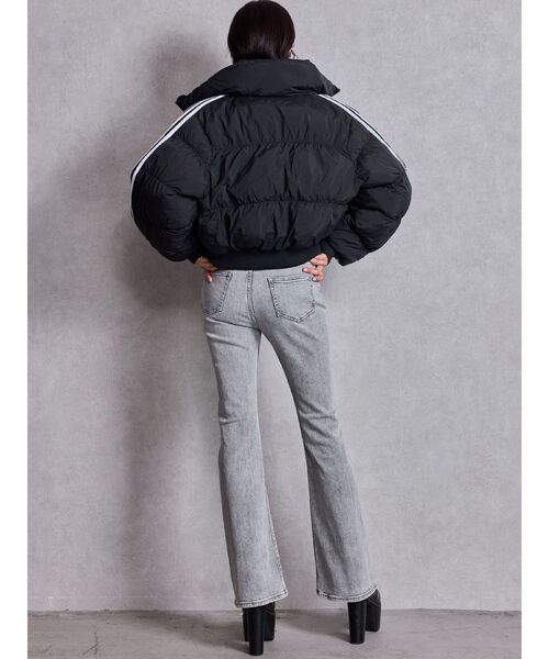 adidas Originals(アディダスオリジナルス)の「adidas CROPPED PUFF(ダウンジャケット/コート・レディース・ブラック/レッド・FREE)」の8枚目の写真