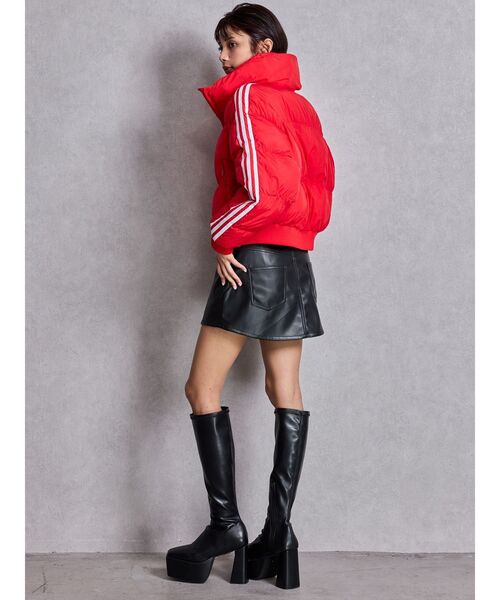 adidas Originals(アディダスオリジナルス)の「adidas CROPPED PUFF(ダウンジャケット/コート・レディース・ブラック/レッド・FREE)」の15枚目の写真