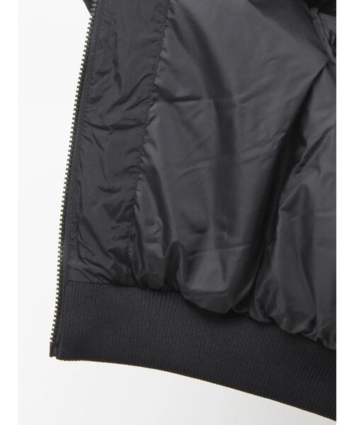 adidas Originals(アディダスオリジナルス)の「adidas CROPPED PUFF(ダウンジャケット/コート・レディース・ブラック/レッド・FREE)」の22枚目の写真