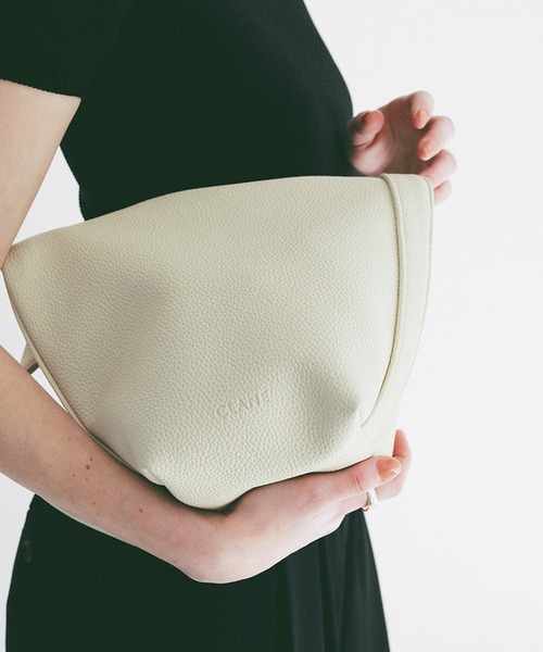 CLANE(クラネ)の「FAKE LEATHER MEDIUM TOTE BAG(トートバッグ・レディース・ブラック/アイボリー・F)」の11枚目の写真