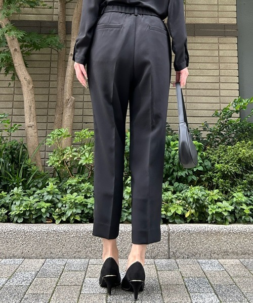etre pret（エトレプレ）の「テーパードパンツ ※セットアップ可（スーツパンツ・レディース・ネイビー/ブラック・11号/13号/7号/9号）」の9枚目の写真
