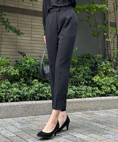 etre pret（エトレプレ）の「テーパードパンツ ※セットアップ可（スーツパンツ・レディース・ネイビー/ブラック・11号/13号/7号/9号）」の8枚目の写真