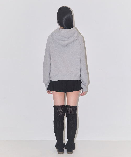 ILLIGO（イリゴ）の「129 ロゴパッチ フードパーカー ライトグレー