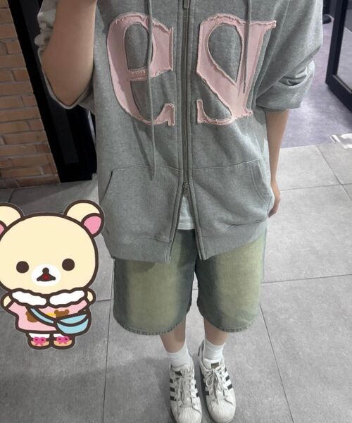 ILLIGO(イリゴ)の「129 ロゴパッチ フードパーカー ライトグレー(パーカー・レディース・その他・SMALL/LARGE/MEDIUM)」の18枚目の写真