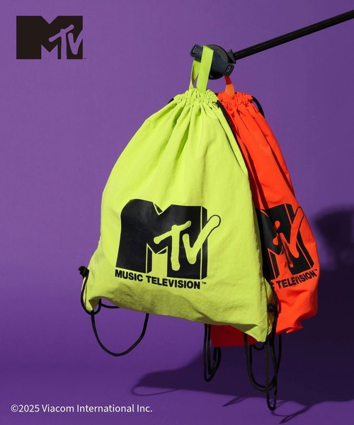 GLOBAL WORK(グローバルワーク)の「MTVコラボ/ナップサック/一部店舗限定/612529(バックパック/リュック・メンズ・ブラック/オレンジ系その他4/ミント・FREE)」の5枚目の写真