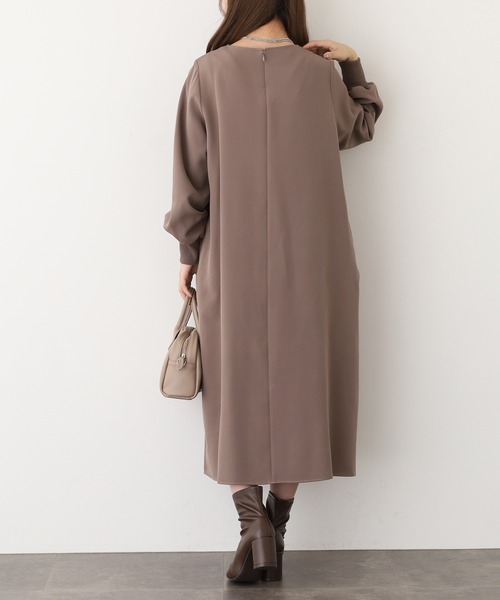 EGLANTINE(エグランティーヌ)の「EGLANTINE ワンピース 長袖(ワンピース・レディース・ブラック/ダークブラウン/ローズ/モカ・40)」の17枚目の写真