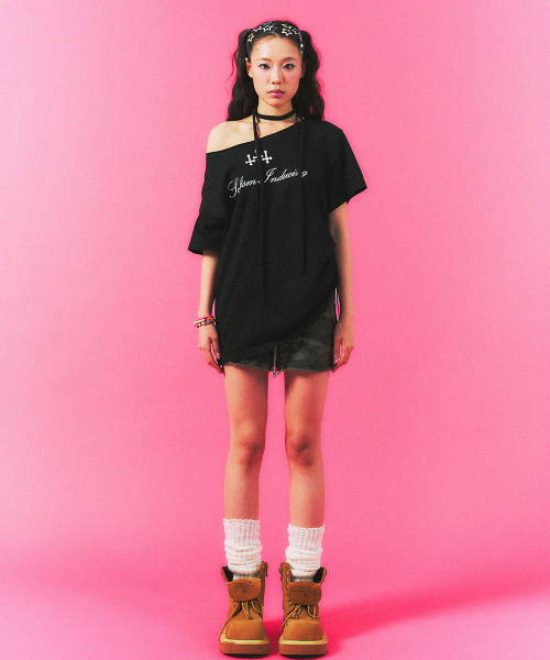 SCHISM INDUCING（スキズムインデューシング）の「CROSS STRING T SHIRT BLACK（Tシャツ/カットソー・レディース・その他・OS）」の9枚目の写真