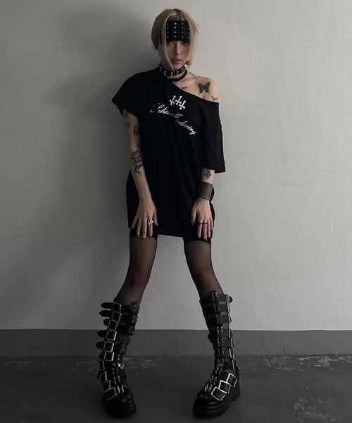 SCHISM INDUCING（スキズムインデューシング）の「CROSS STRING T SHIRT BLACK（Tシャツ/カットソー・レディース・その他・OS）」の20枚目の写真