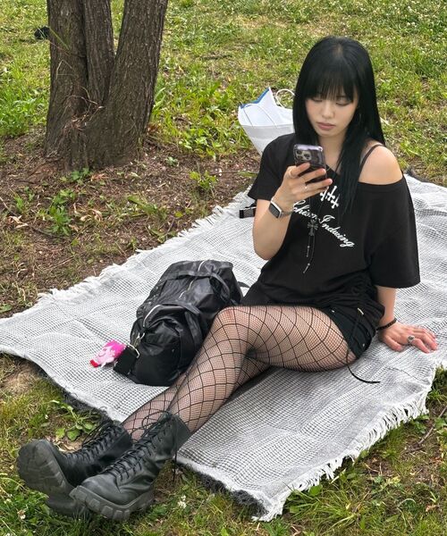 SCHISM INDUCING（スキズムインデューシング）の「CROSS STRING T SHIRT BLACK（Tシャツ/カットソー・レディース・その他・OS）」の17枚目の写真