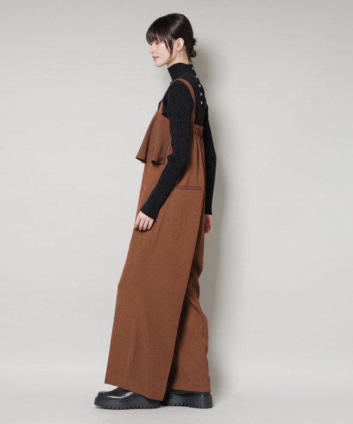 NANO universe（ナノユニバース）の「フロントフリルサロパットパンツ（サロペット/オーバーオール・レディース・ブラウン/ベージュ/ネイビー・FREE）」の16枚目の写真