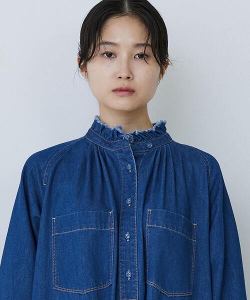 conges payes ADIEU TRISTESSE（コンジェ ペイエ アデュートリステス）の「【1月お気に入り登録ブランド内2位】フリルカラーデニムワンピース（ワンピース・レディース・インディゴブルー/ライトインディゴブルー・38）」の8枚目の写真