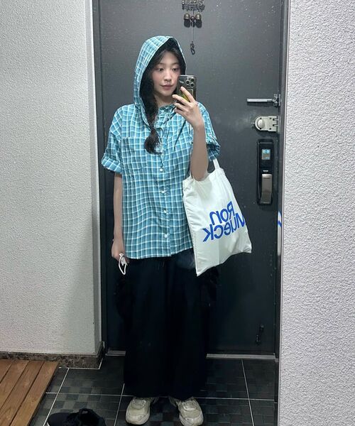 SECONDMONO（セカンドモノローグ）の「Roll-up Button Hooded Check Half Shirt [BURGUNDY]_SESH013BURGUNDY（シャツ/ブラウス・レディース・その他・SMALL/MEDIUM/X-SMALL）」の13枚目の写真