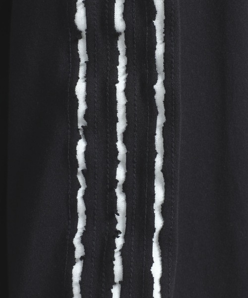 Y-3（ワイスリー）の「Y-3 RAW EDGE 3 STRIPES LONG SLEEVE TEE（Tシャツ/カットソー・メンズ・ブラック・XX-SMALL/X-SMALL/SMALL/MEDIUM/LARGE/X-LARGE/XX-LARGE）」の4枚目の写真