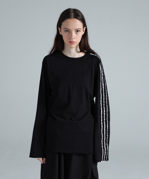 Y-3(ワイスリー)の「Y-3 RAW EDGE 3 STRIPES LONG SLEEVE TEE(Tシャツ/カットソー・メンズ・ブラック・XX-SMALL/X-SMALL/SMALL/MEDIUM/LARGE/X-LARGE/XX-LARGE)」の9枚目の写真