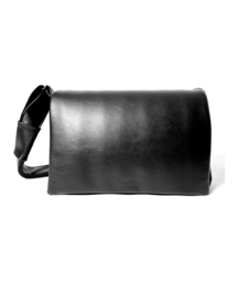 INNEQ（イネク）の「Calm&Mad black（メッセンジャーバッグ）」