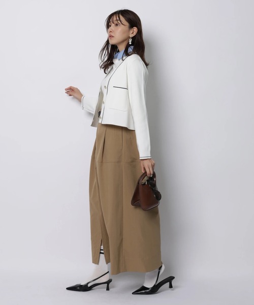 JUSGLITTY(ジャスグリッティー)の「シャツカラーVネックアンサンブル(ニット/セーター・レディース・ホワイト/ネイビー/グレー・2)」の7枚目の写真