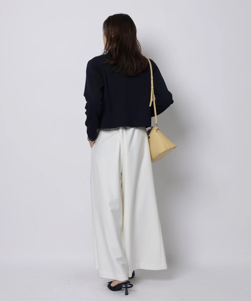 JUSGLITTY(ジャスグリッティー)の「シャツカラーVネックアンサンブル(ニット/セーター・レディース・ホワイト/ネイビー/グレー・2)」の20枚目の写真