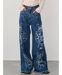 MURUA（ムルーア）の「ダメージフラワーワイドデニム（デニムパンツ）」