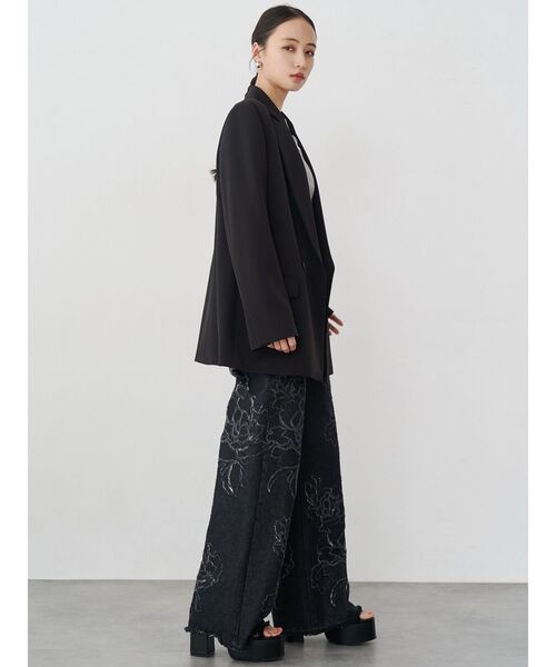 MURUA（ムルーア）の「ダメージフラワーワイドデニム（デニムパンツ・レディース・ブルー/オフホワイト/ブラック・2/1）」の15枚目の写真