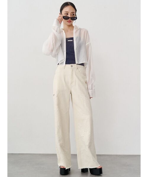 MURUA（ムルーア）の「ダメージフラワーワイドデニム（デニムパンツ・レディース・ブルー/オフホワイト/ブラック・2/1）」の17枚目の写真