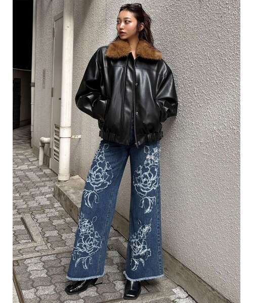 MURUA（ムルーア）の「ダメージフラワーワイドデニム（デニムパンツ・レディース・ブルー/オフホワイト/ブラック・2/1）」の19枚目の写真