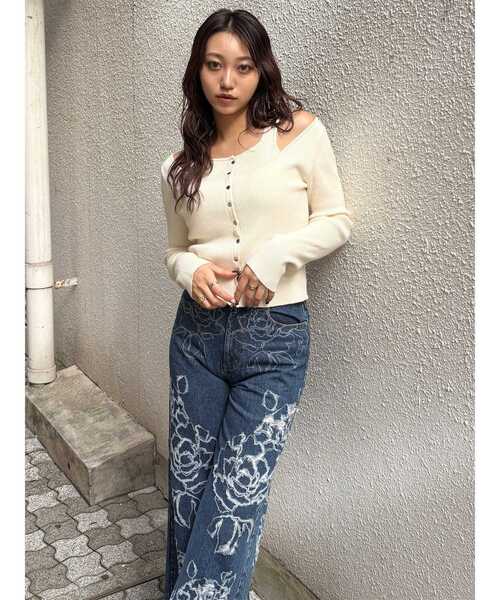 MURUA（ムルーア）の「ダメージフラワーワイドデニム（デニムパンツ・レディース・ブルー/オフホワイト/ブラック・2/1）」の22枚目の写真