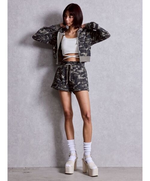 GYDA（ジェイダ）の「NEW ラインストーンGYDAラメショートパンツ（その他パンツ・レディース・その他1/ライトグレー/オフホワイト/ブラック・FREE）」の20枚目の写真