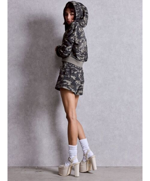 GYDA（ジェイダ）の「NEW ラインストーンGYDAラメショートパンツ（その他パンツ・レディース・その他1/ライトグレー/オフホワイト/ブラック・FREE）」の22枚目の写真