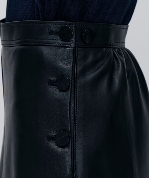 BACCA（バッカ）の「シープスキン フレアスカート（スカート・レディース・ブラック・34/36）」の4枚目の写真